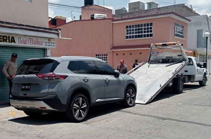 Pelea_entre_automovilistas_acaba_con_un_detenido_iba_armado_en_Toluca_2.jpg