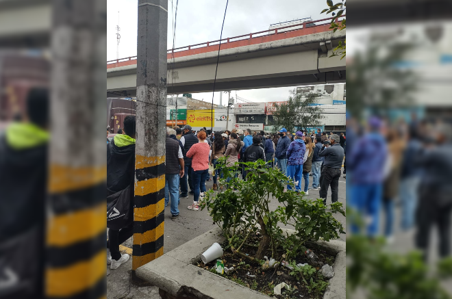 Precaución Bloquean Vía Morelos en Ecatepec por falta de agua 2