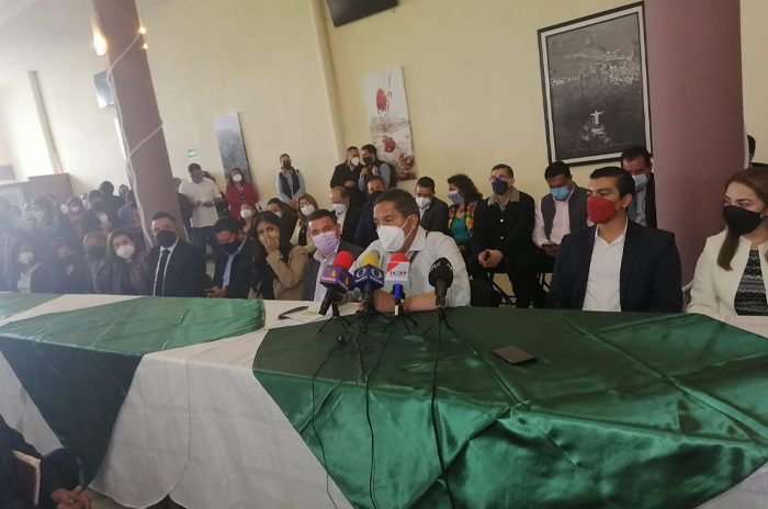 Presentan planilla Unidad Magisterial a la dirigencia del SMSEM 2