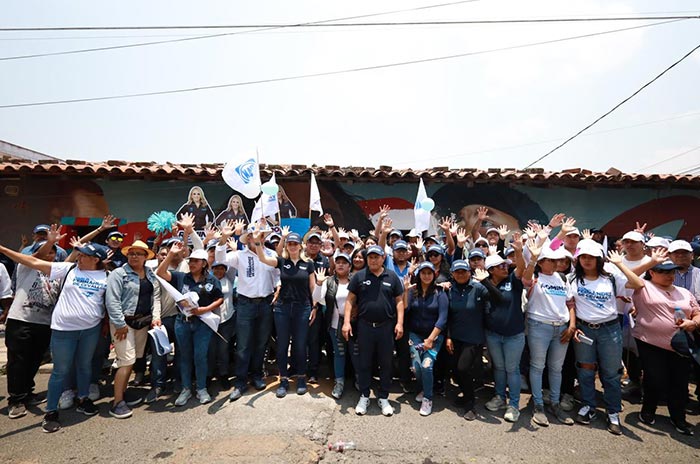 Promete_Romina_Contreras_repavimentación_de_más_de_120_mil_metros_en_Huixquilucan_2.jpg