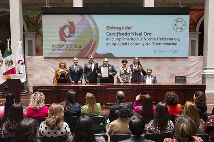 Recibe_PJEdoméx_Certificado_Nivel_Oro_en_igualdad_laboral_y_no_discriminación_2.jpg