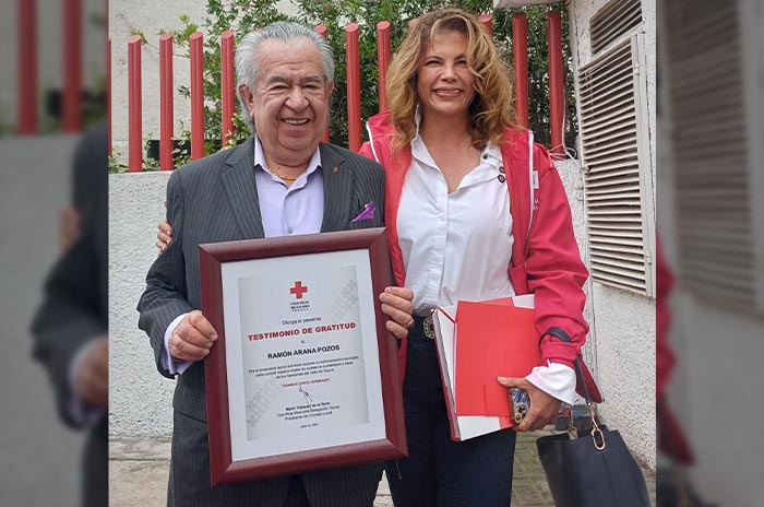 Reconocen_a_exalcaldes_y_exlíderes_del_DIF_por_apoyo_a_Cruz_Roja_Toluca_2.jpg
