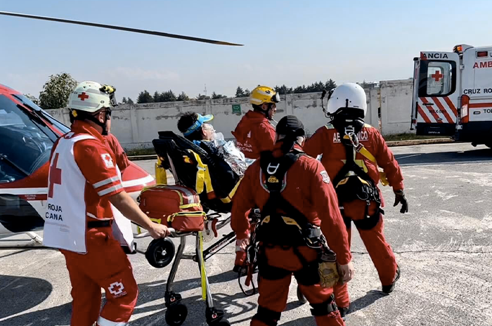 Relámpagos rescatan a hombre extraviado en el Nevado de Toluca