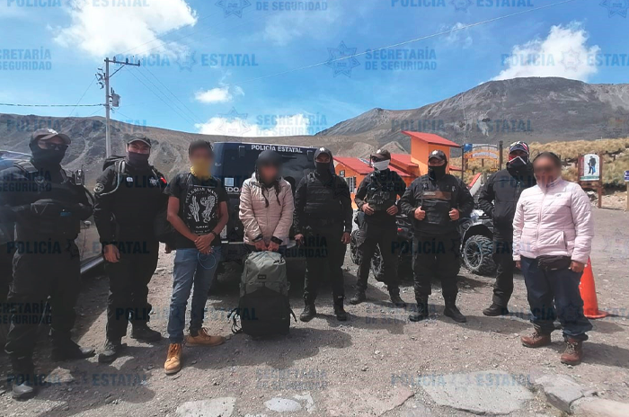 Rescatan a tres extraviados en El Nevado de Toluca 2