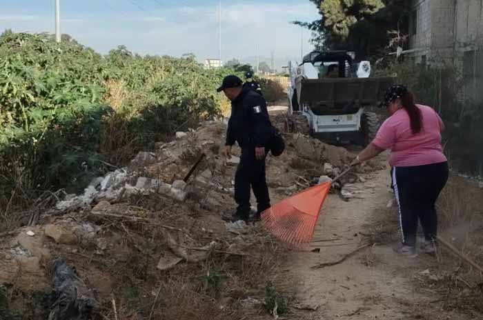 Retiran_40_toneladas_de_basura_de_río_en_Chimalhuacán_2.jpg