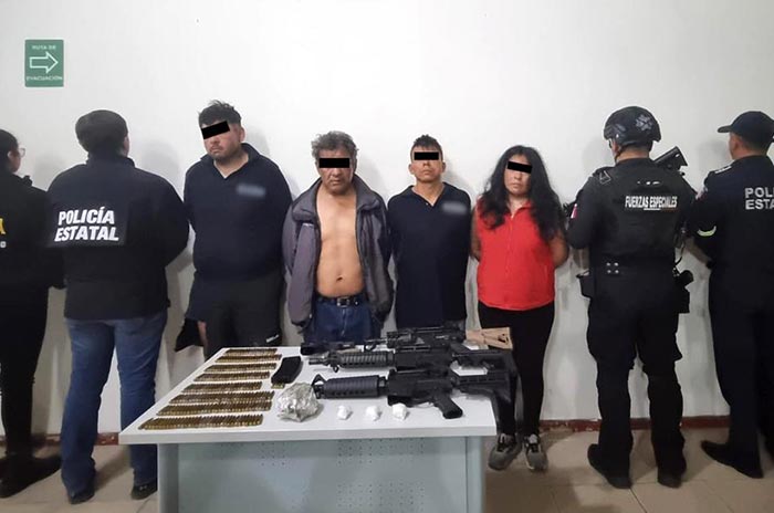 Revisaron_su_auto_y_les_encontraron_armas_y_drogas_ya_fueron_detenidos_en_Edoméx_2.jpg