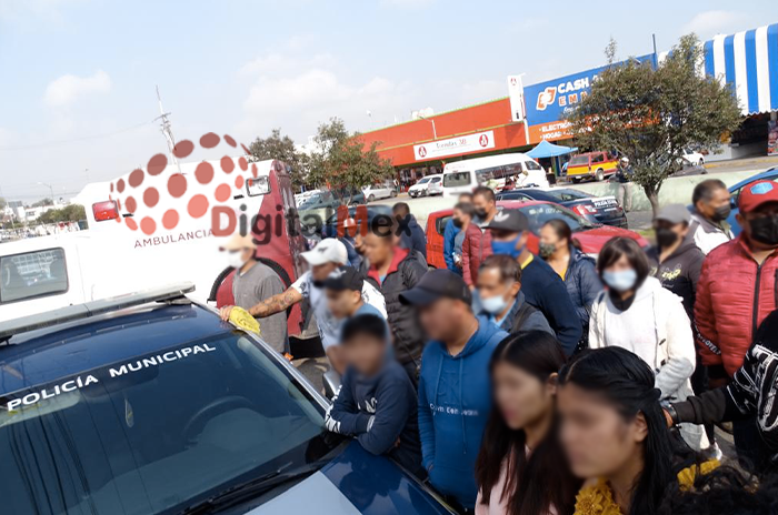 Terror Hallan a bebé muerta en un caja en la Terminal de Toluca 3