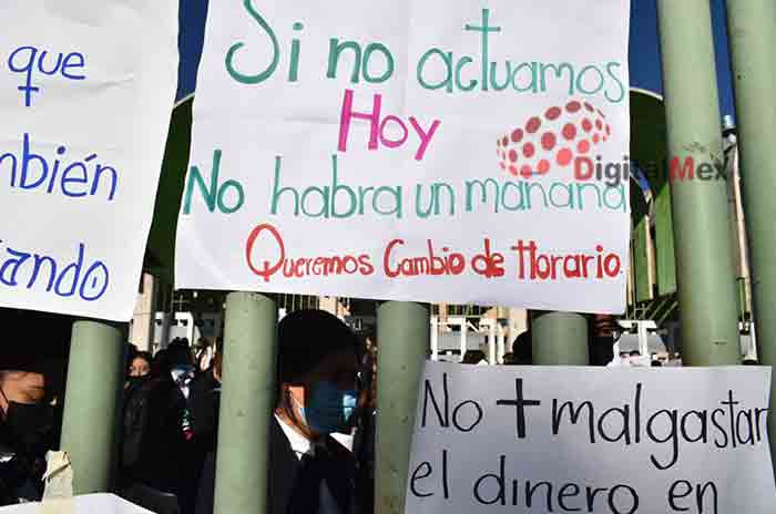 Toman-la-Normal-están-en-paro-estudiantes-2.jpg