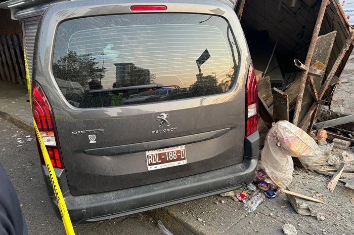 Tragedia_Mujer_muere_en_aparatoso_choque_en_Naucalpan_2.jpg