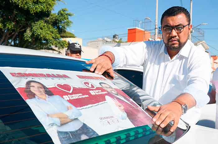 Transportistas_respaldan_a_Esmeralda_Vallejo_y_Ernesto_Santillán_en_Ecatepec_4.jpg