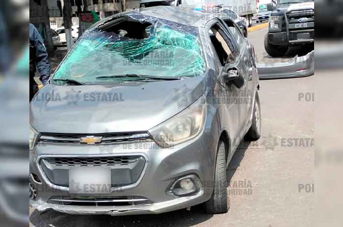 Tras_persecución_con_disparos_fueron_detenidos_por_robar_un_auto_en_Edoméx_2.jpg