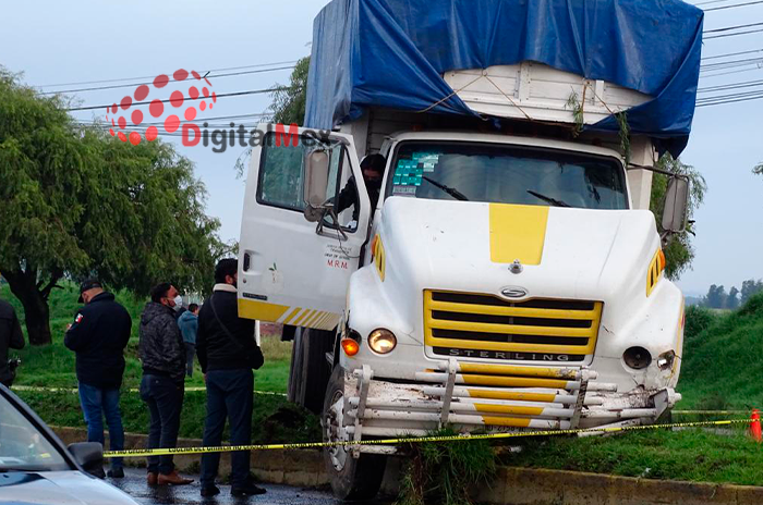 Un muerto y un herido deja choque en Calzada del Pacífico