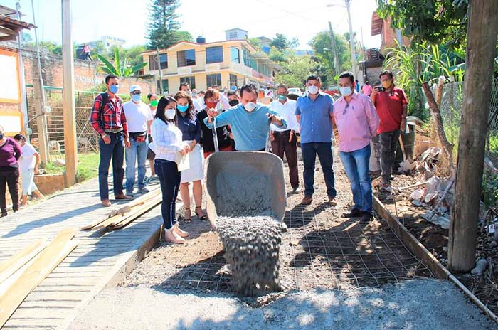 pavimentación-de-calle-en-Tejupilco.jpg