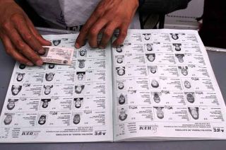 Entre las medidas, cada Lista Nominal muestra un código QR que puede ser leído por dispositivos móviles.