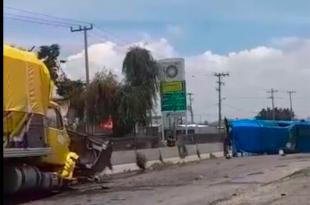 El accidente se reportó alrededor de las 13:20 en el kilómetro 13 de la carretera Toluca-Temascaltepec