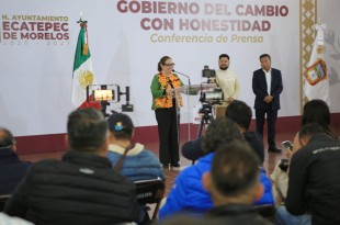 “Denunciar estos presuntos abusos es con el objetivo de enfatizar que no se puede tolerar este tipo de supuestos desfalcos y anomalías, que fueron el pan de cada día durante muchos años”, agregó la alcaldesa.