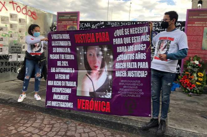 Agrupaciones feministas y familiares de víctimas realizaron una pinta y un mural en memoria de sus mujeres asesinadas