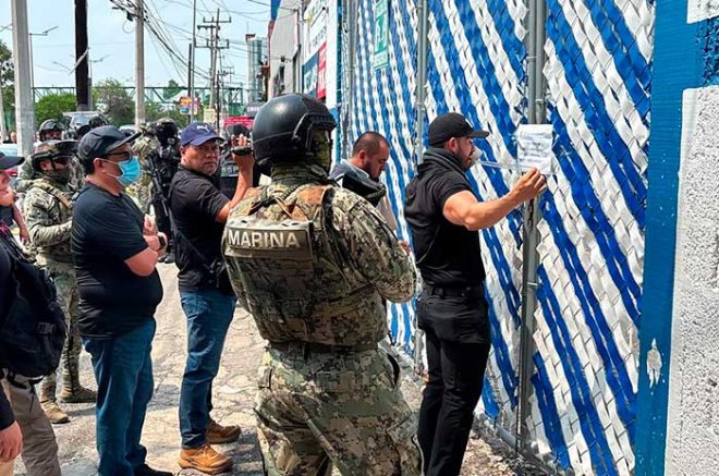 VIdeo: Catean dos gaseras en Ecatepec por huachicol; hay una mujer detenida