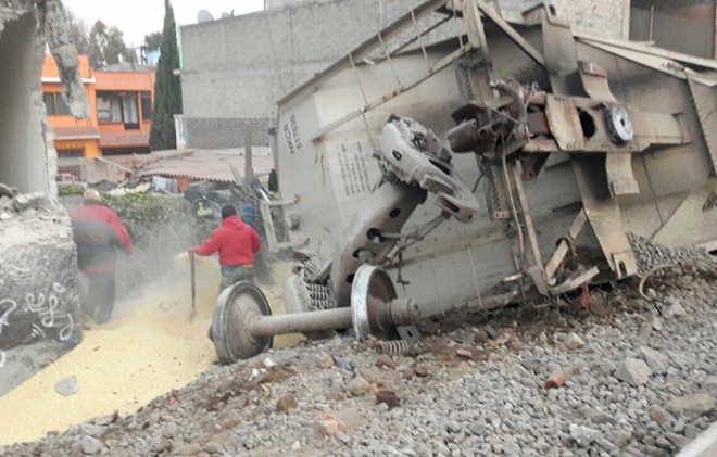 Piden empresarios limpiar zonas de restricción al lado de vías del tren