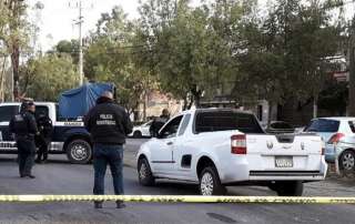 La víctima fue atacada desde otro automóvil, provocándole la muerte