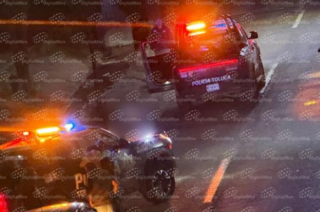 Un joven de 18 años murió tras ser atropellado sobre los carriles laterales de la carretera Toluca-Palmillas.