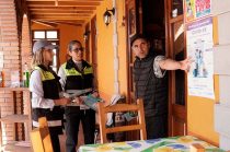 Autoridades estatales realizaron 673 acciones sanitarias en ocho municipios turísticos para prevenir riesgos en el consumo de alimentos y bebidas.