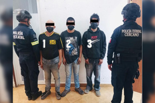 Los tres hombres detenidos en Villa Guerrero fueron puestos a disposición de la autoridad.