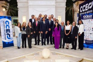 Empresarios mexiquenses y representantes de Indonesia durante el encuentro encabezado por el CCE Edoméx.