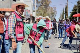 Esta es solo la primera fase del programa, pues se tiene destinada la aplicación de 560 toneladas de mezcla hidráulica en Almoloya de Juárez.