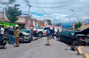 Las unidades involucradas fueron remolcadas en grúa.