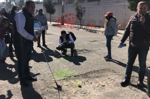 Tan solo en la calle Morelia se contabilizaron más de 50 baches.