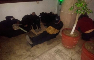 #Tianguistenco: duermen policías afuera de celdas tras ponerse en paro