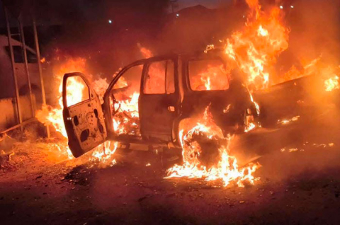 El incendio no dejó personas lesionadas, pero provocó movilización de cuerpos de emergencia y afectaciones momentáneas a la circulación.