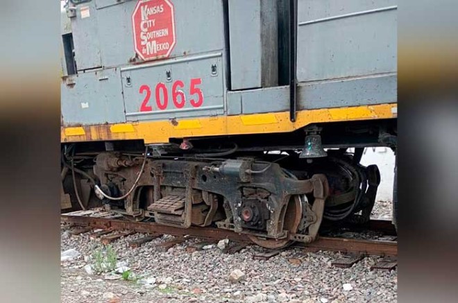 #Video: Alerta por descarrilamiento de tren sobre Paseo Tollocan