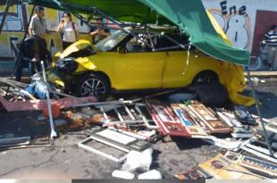 El accidente se registró sobre la avenida Carlos Hank González, conocida como la avenida Central, en la colonia Valle de Anáhuac.