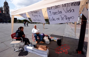 Conflicto de intereses afecta a 150 comerciantes; dirigente protesta en la Plaza Cívica