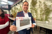 #Video: Toluca instala placas braille para facilitar el andar de invidentes