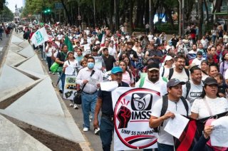 Trabajadores del IMSS convocan a una segunda marcha nacional el 21 de octubre para exigir un aumento salarial y mejores condiciones laborales.
