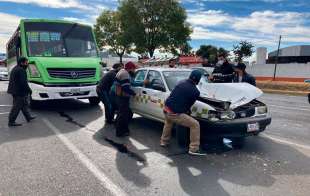 Ambulancias dieron los primeros auxilios al taxista