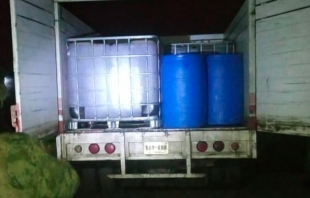 Golpe a huachicoleros, aseguran camioneta con 5 mil litros y una toma en Toluca