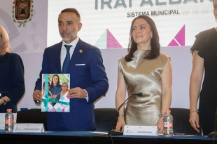 Iraí Albarrán rinde su tercer informe 