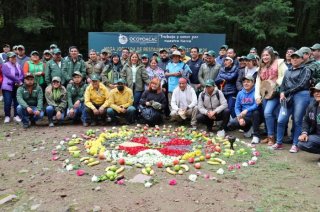 Autoridades, ejidatarios, empresas e instituciones participaron en la plantación de 2 mil árboles durante la jornada de restauración forestal.