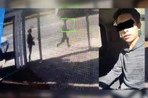 En ese momento, la policía de género arribó al lugar y logró arrestar al agresor, quien previamente había estado acosando a la mujer en calles cercanas.
