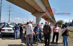 Tomaron la decisión de permanecer en el lugar el tiempo que sea necesario para evitar las labores de la obra