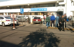 Hieren a taxista frente a la terminal de Toluca