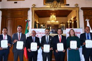 #Video: Alcaldes del Valle de #Toluca firman convenio de colaboración