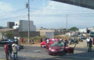 Fatal accidente: mueren mujer y motociclista en la Toluca-Tenango