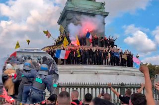 Cientos de centros educativos en Francia suspendieron actividades ante la escalada de las movilizaciones y los disturbios registrados durante la última semana.