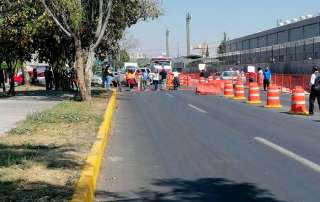 Se fracturó un tubo de agua potable por los hundimientos de la zona