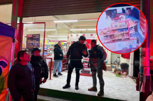 Sucursal de Tiendas 3B en la colonia Xico III, en Valle de Chalco, donde dos hombres lanzaron una bomba molotov y provocaron el incendio